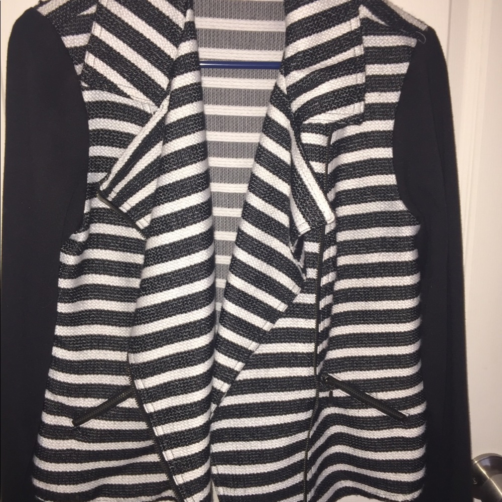 Jacket - Picture 5 of 7